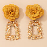 2 X 5.5cm Tridimensional Flower Metal Earring Set - soofoom.com